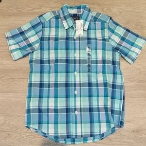 Blue dress shirt in spring colors